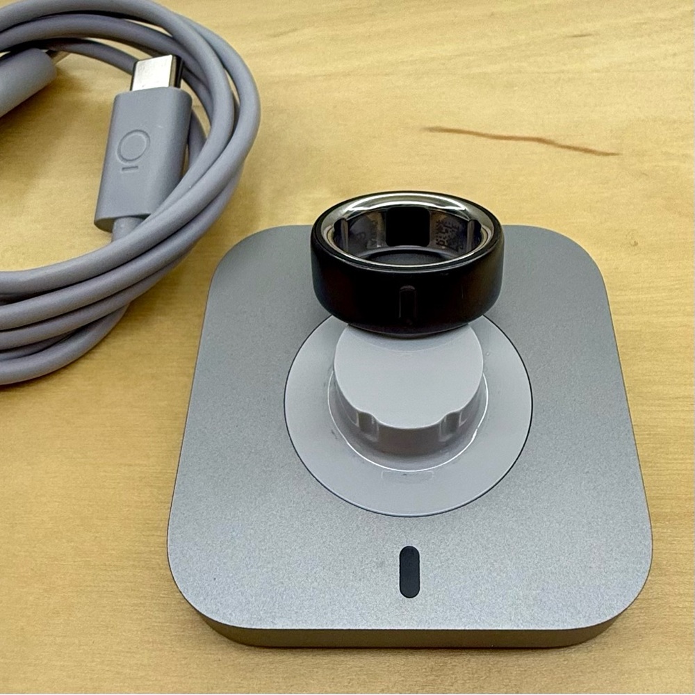 Oura Black Ring with Silver Charger